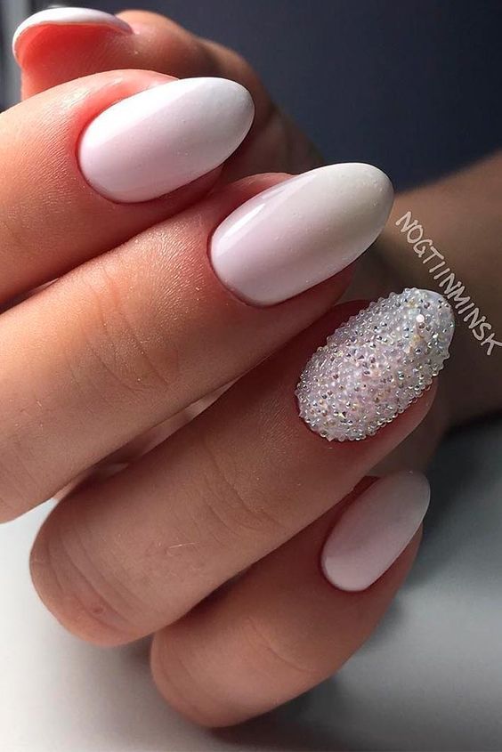 Những ý tưởng nail dành cho cô dâu trong ngày cưới 2 Hột nhiều