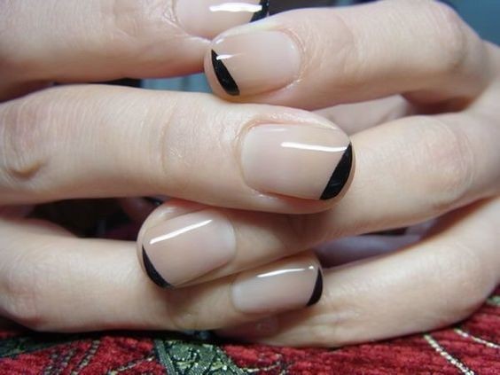 6 ý tưởng móng tay đẹp kiểu Pháp cho cô nàng thanh lịch 3 nail kiểu pháp_3
